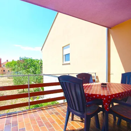 Apartment Nikica 782 *